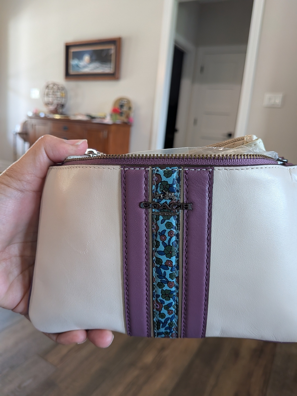COACH Htf Floral Purple Cream Leather Wristlet w Purple Trim